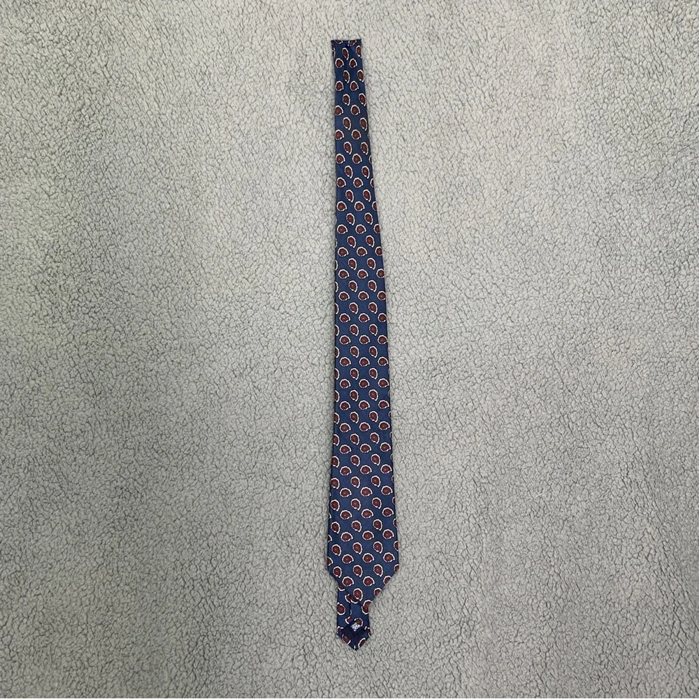 Vintage Burberry Men’s Necktie - Navy Blue/Red Paisley Print, 59”L x 3.5”W - Picture 4 of 8